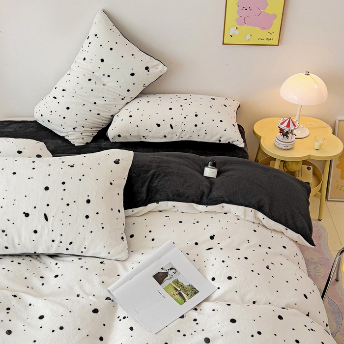 91家纺网 家纺一手货源 找家纺 麦瑞家纺 2025新款印花牛奶绒四件套跑量款 天空之城