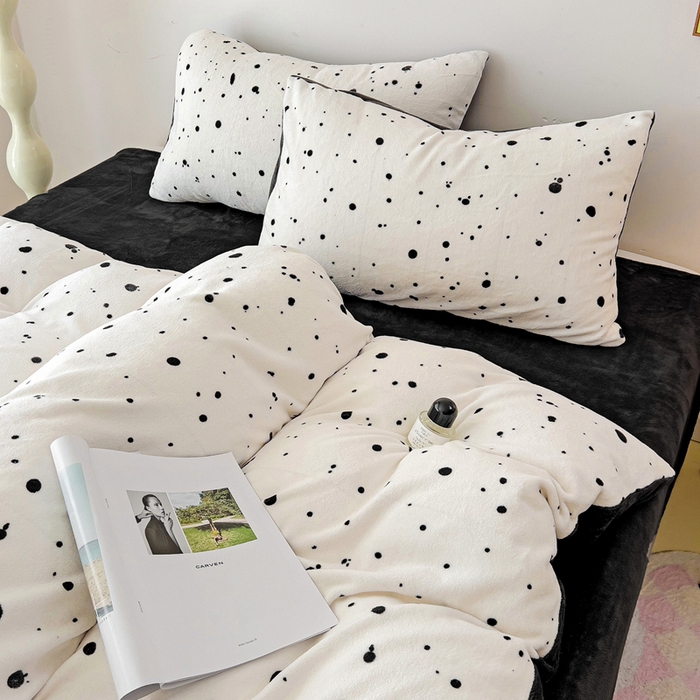 91家纺网 家纺一手货源 找家纺 麦瑞家纺 2025新款印花牛奶绒四件套跑量款 天空之城