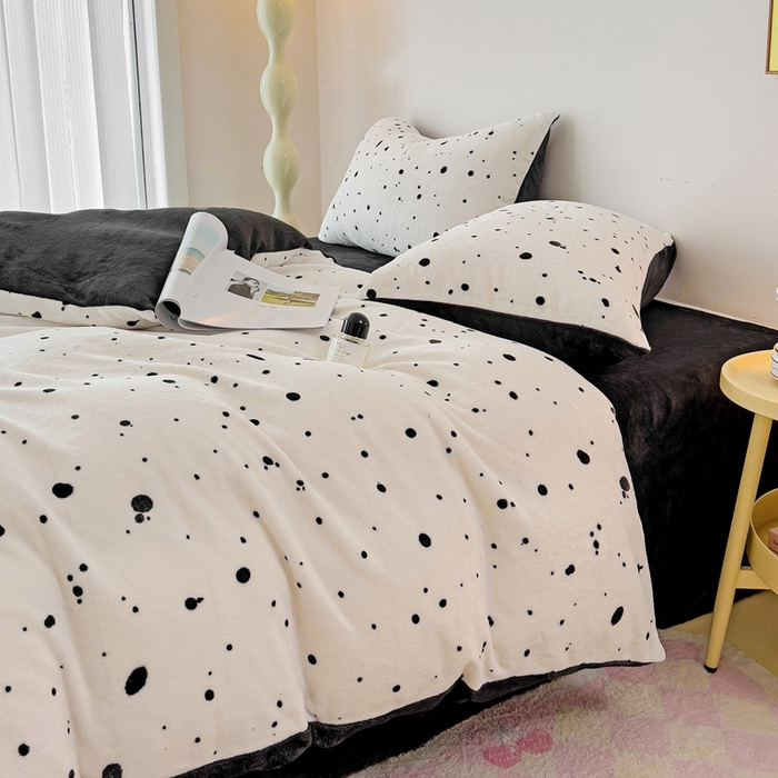 91家纺网 家纺一手货源 找家纺 麦瑞家纺 2025新款印花牛奶绒四件套跑量款 天空之城