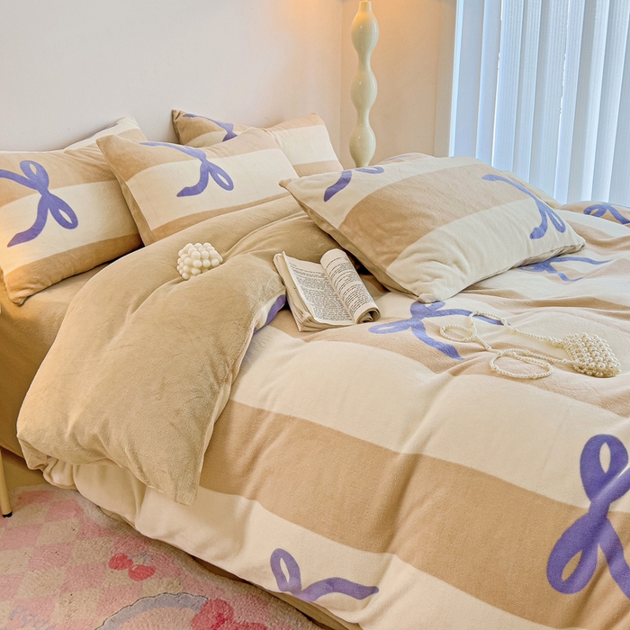 91家纺网 家纺一手货源 找家纺 麦瑞家纺 2025新款印花牛奶绒四件套跑量款 甜心结