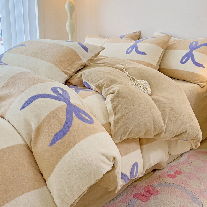 91家纺网 家纺一手货源 找家纺 麦瑞家纺 2025新款印花牛奶绒四件套跑量款 甜心结