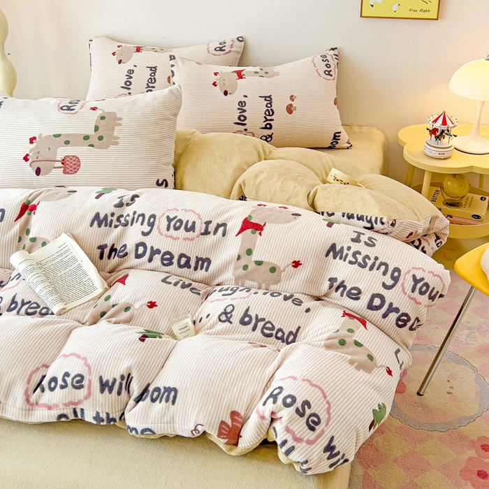 91家纺网 家纺一手货源 找家纺 麦瑞家纺 2025新款印花牛奶绒四件套跑量款 长颈鹿