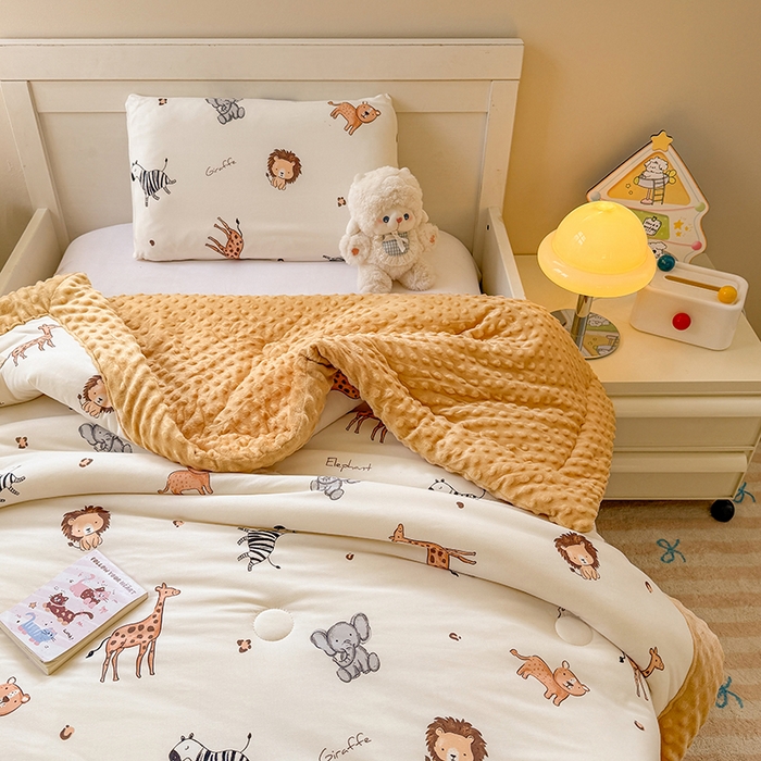 91家纺网 家纺一手货源 找家纺 天瑜家纺205新款A类针织面料手包豆豆绒冬被大豆被 狮子王黄