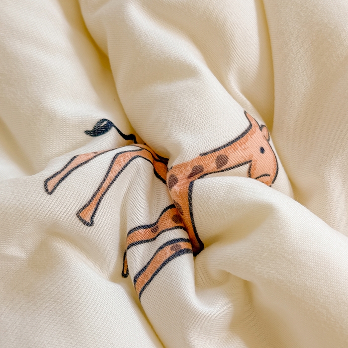 91家纺网 家纺一手货源 找家纺 天瑜家纺205新款A类针织面料手包豆豆绒冬被大豆被 狮子王黄