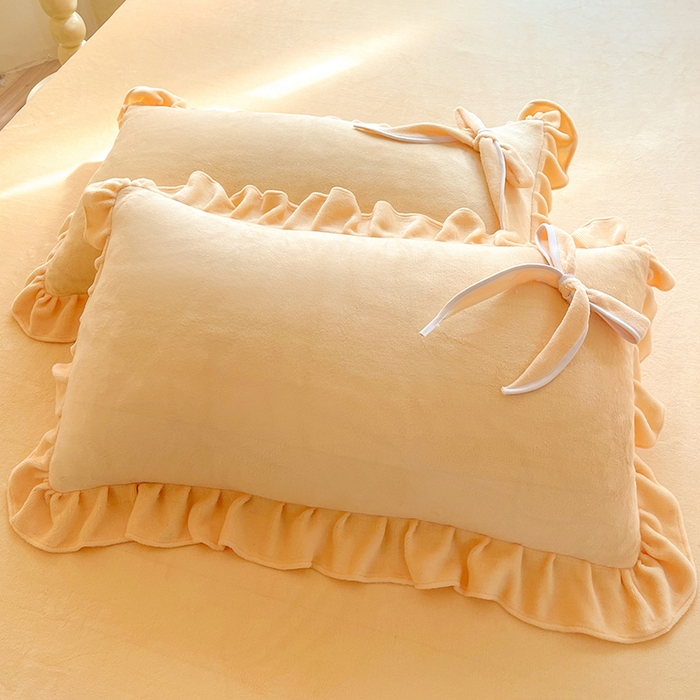 91家纺网 家纺一手货源 找家纺 后庭寝室 2025新款牛奶绒花边床裙四件套-浪漫花语系列 浪漫花语-暖黄