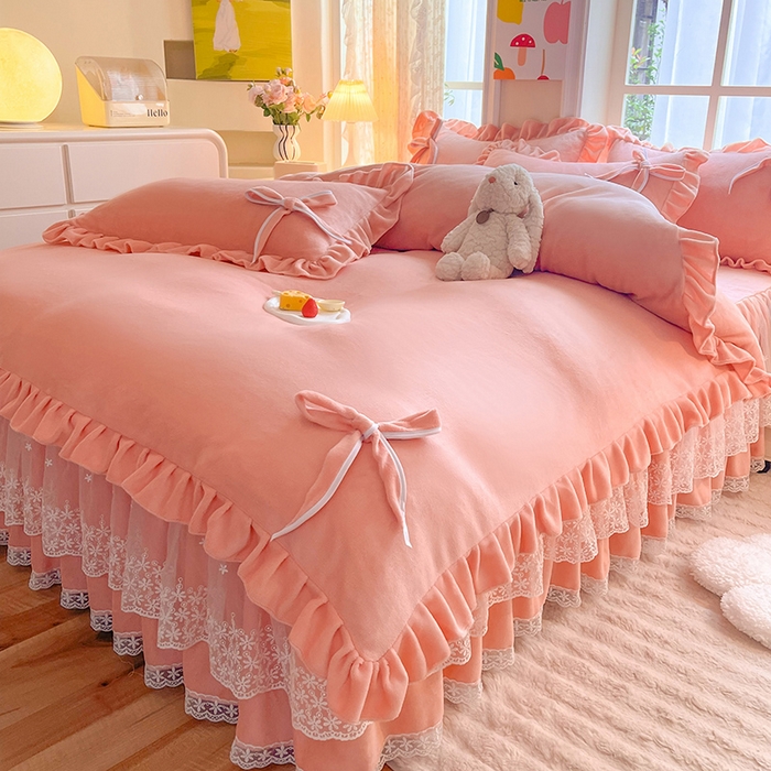 91家纺网 家纺一手货源 找家纺 后庭寝室 2025新款牛奶绒花边床裙四件套-浪漫花语系列 浪漫花语-公主玉