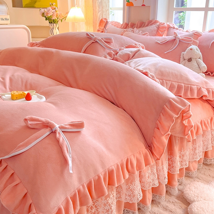 91家纺网 家纺一手货源 找家纺 后庭寝室 2025新款牛奶绒花边床裙四件套-浪漫花语系列 浪漫花语-公主玉