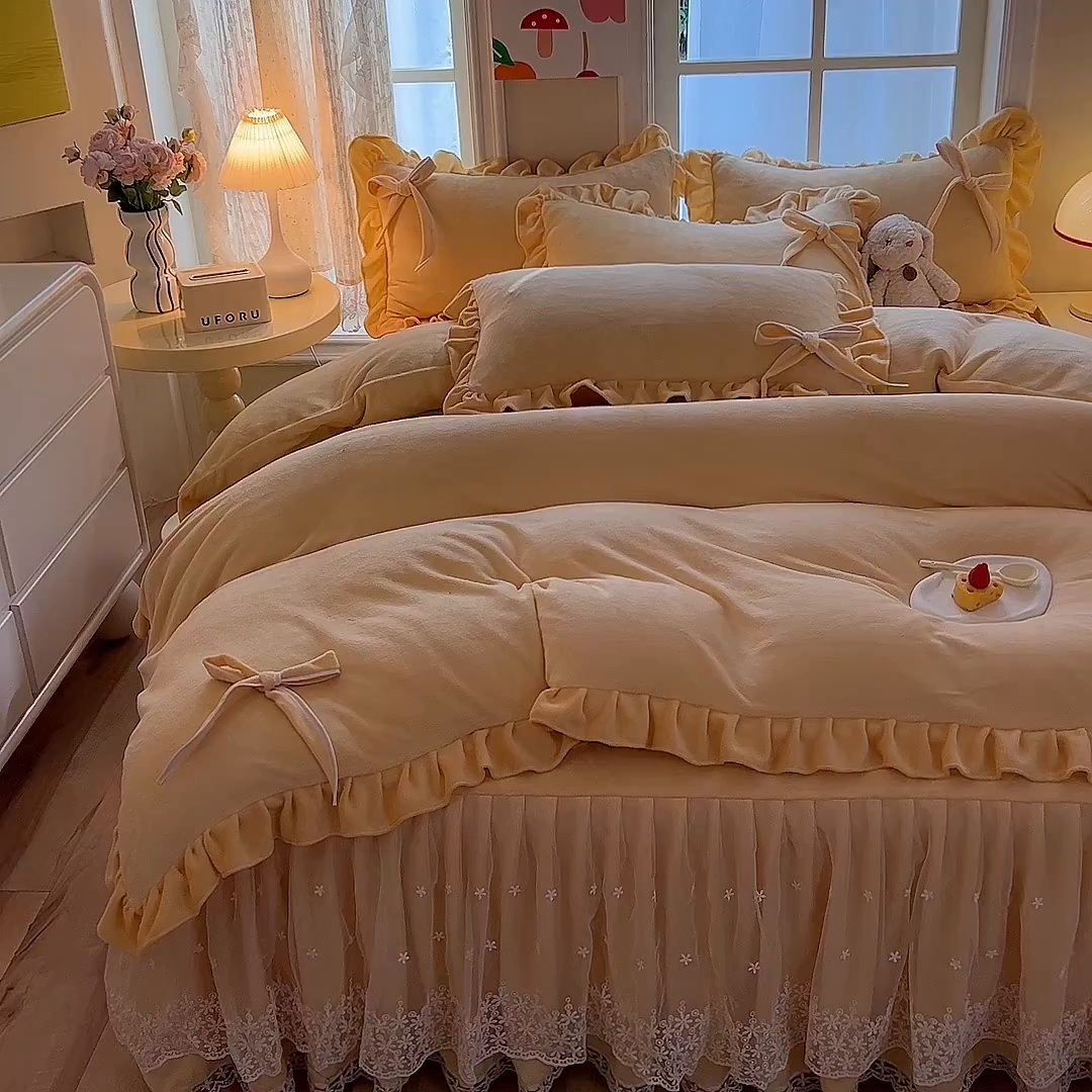 91家纺网 家纺一手货源 找家纺 （总）后庭寝室 2025新款牛奶绒花边床裙四件套-浪漫花语系列