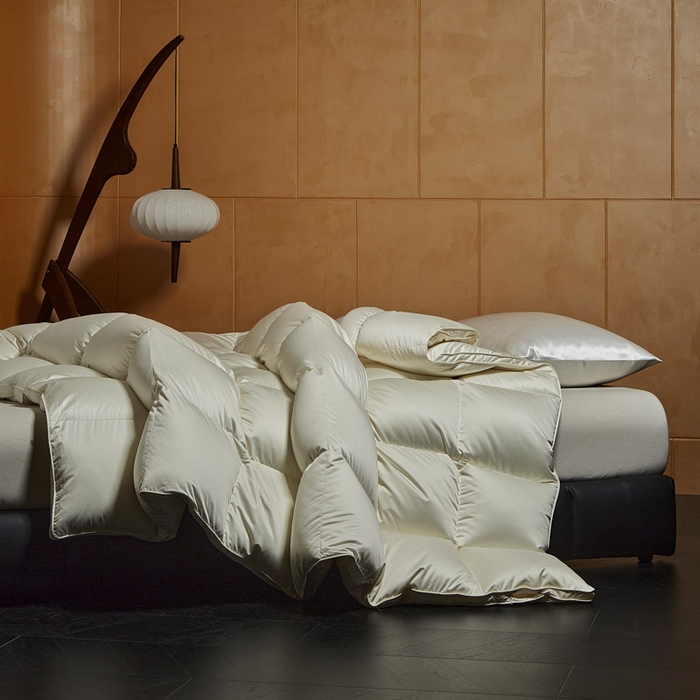 91家纺网 家纺一手货源 找家纺 （总）暖羽屋羽绒馆 2025新款莱赛尔鹅绒丝被子 羽绒被芯 2米羽绒被子 双人婚庆春秋被卡尔佩斯系列   