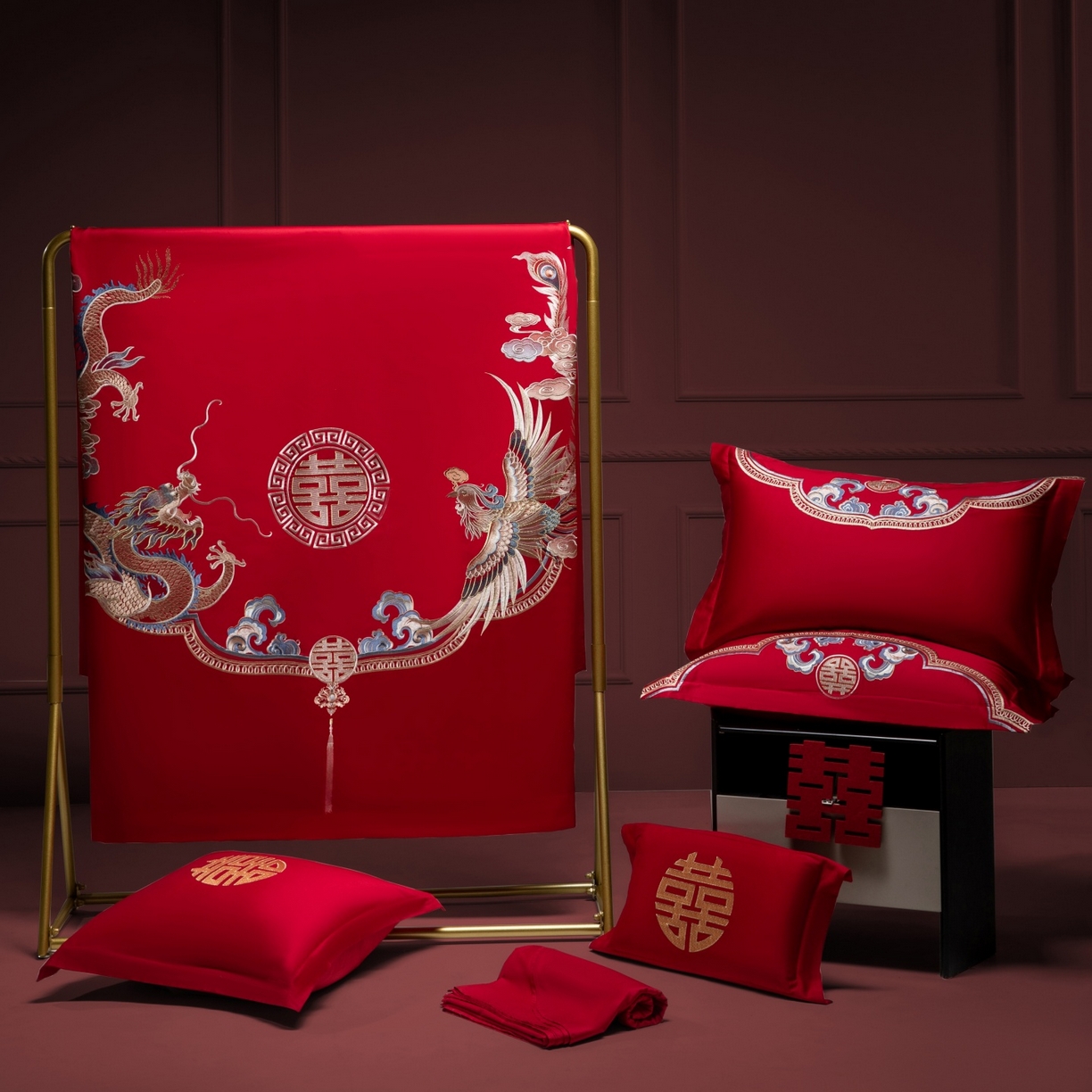 91家纺网 家纺一手货源 找家纺 欧乐蒂 2025新款中式高端刺绣婚庆四件套 龙凤喜事