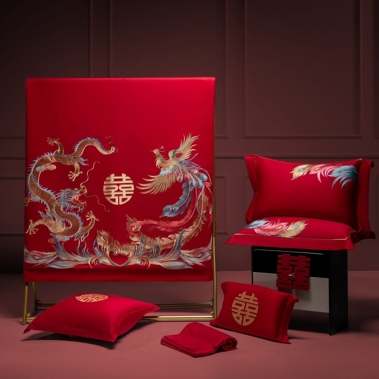 91家纺网 家纺一手货源 找家纺 欧乐蒂 2025新款中式高端刺绣婚庆四件套 龙凤至尊