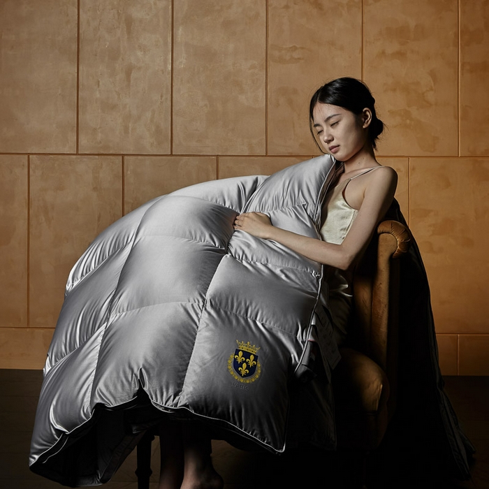 91家纺网 家纺一手货源 找家纺 （总）暖羽屋羽绒馆 2025新款白鸭绒被 莱赛尔95绒子含量鸭绒被子 羽绒被芯 双人冬被 婚庆春秋被