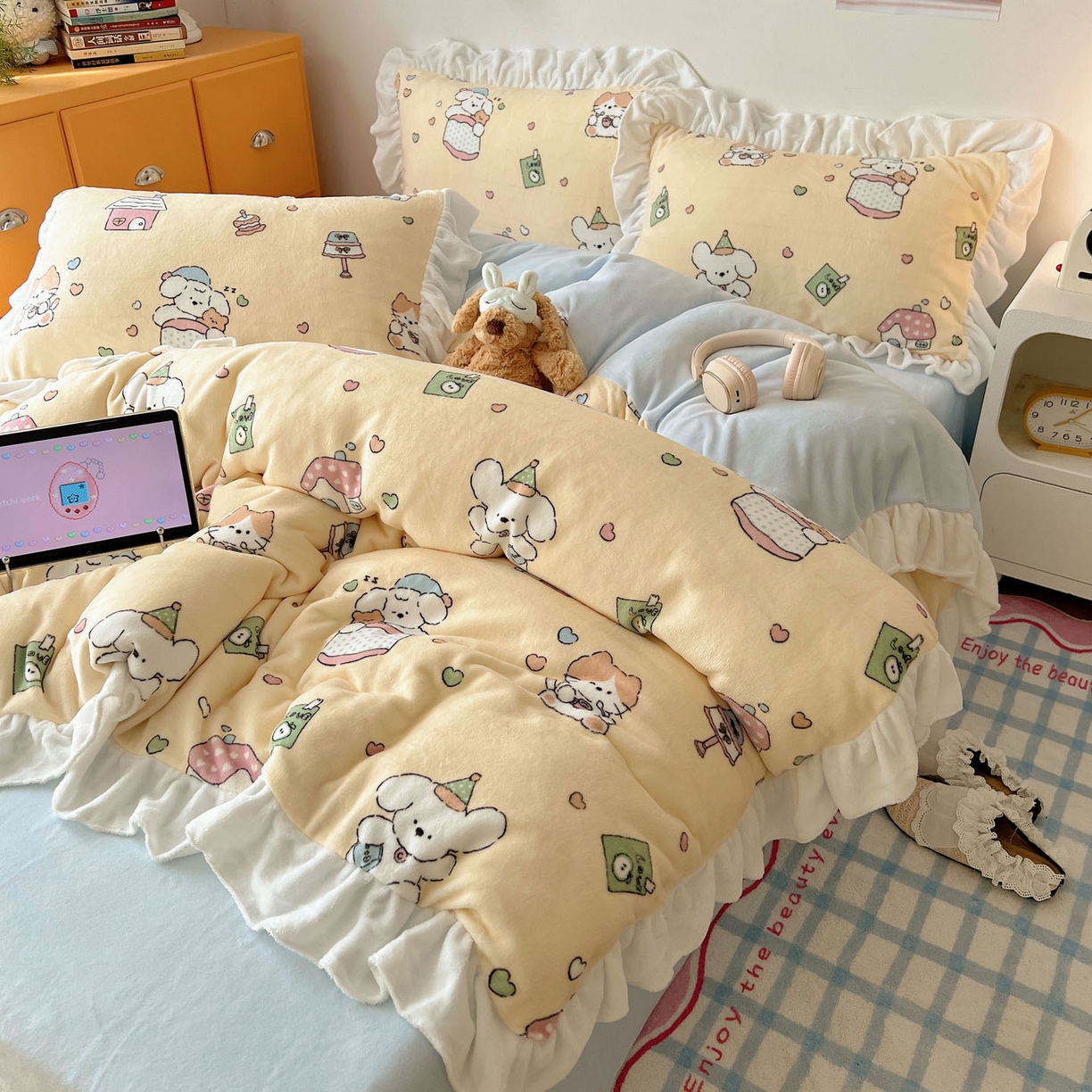 91家纺网 家纺一手货源 找家纺 六巷胡同 2025新款韩式博主风花边款INS卡通牛奶绒四件套（第二系） 花边周末宠物园