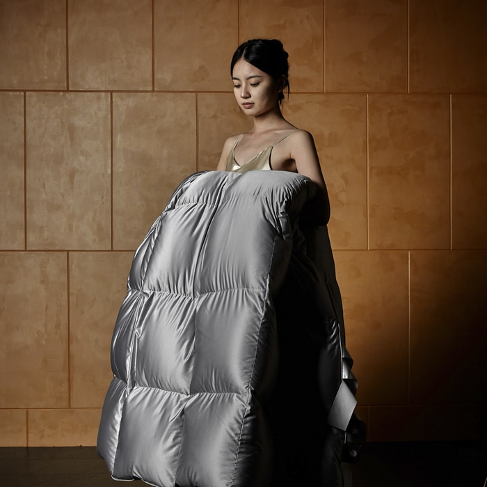 91家纺网 家纺一手货源 找家纺 暖羽屋羽绒馆 2025新款白鸭绒被 莱赛尔95绒子含量鸭绒被子 羽绒被芯 双人冬被 婚庆春秋被 X卡尔佩斯  灰色