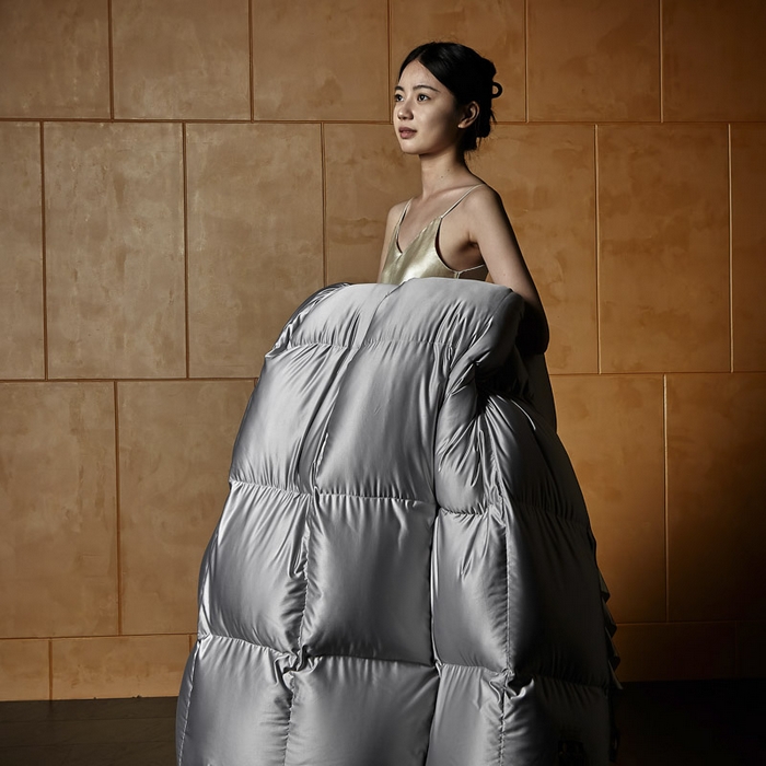 91家纺网 家纺一手货源 找家纺 暖羽屋羽绒馆 2025新款白鸭绒被 莱赛尔95绒子含量鸭绒被子 羽绒被芯 双人冬被 婚庆春秋被 X卡尔佩斯  灰色