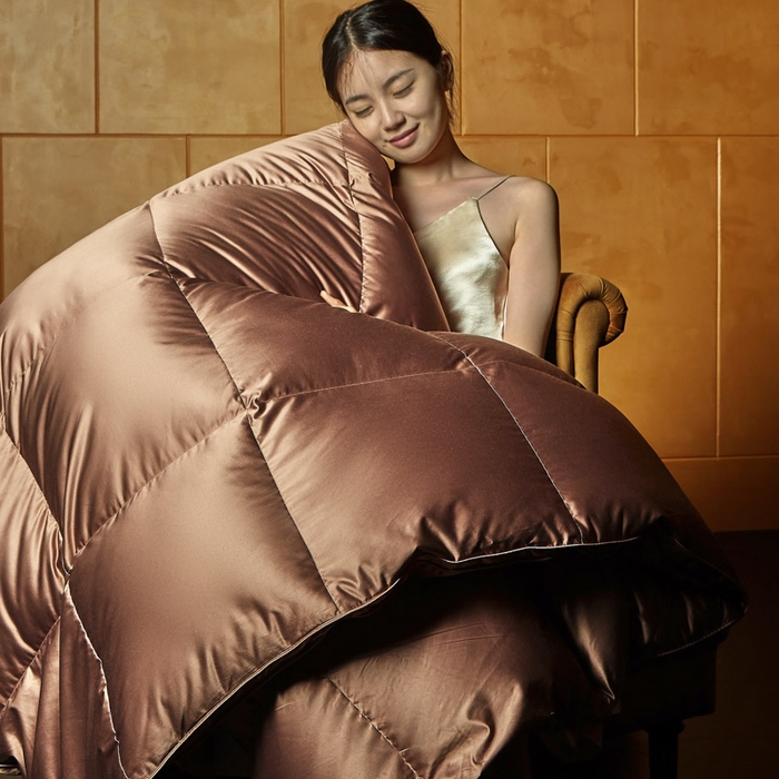 91家纺网 家纺一手货源 找家纺 暖羽屋羽绒馆 2025新款白鸭绒被 莱赛尔95绒子含量鸭绒被子 羽绒被芯 双人冬被 婚庆春秋被 X卡尔佩斯  棕色