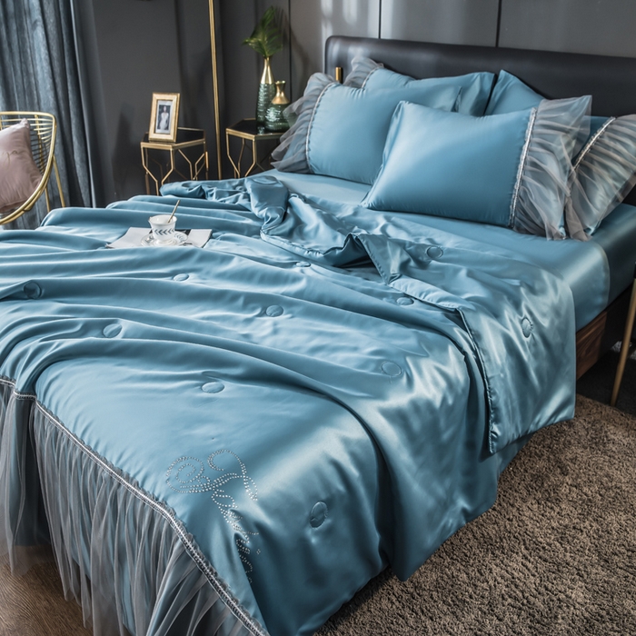 91家纺网 家纺一手货源 找家纺 （总）丽莱美家纺 2025新款水洗冰丝蕾丝夏被  夏被三件套  夏被四件套