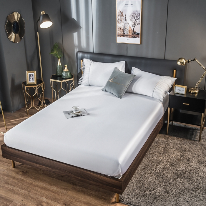 91家纺网 家纺一手货源 找家纺 丽莱美家纺 2026新款水洗冰丝蕾丝夏被  夏被三件套  夏被四件套 纯白