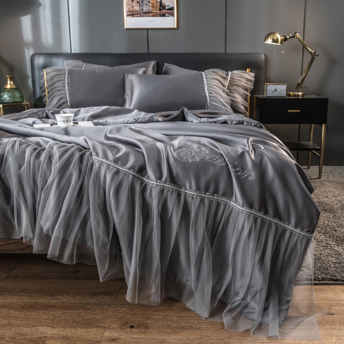 91家纺网 家纺一手货源 找家纺 丽莱美家纺 2026新款水洗冰丝蕾丝夏被  夏被三件套  夏被四件套 灰色