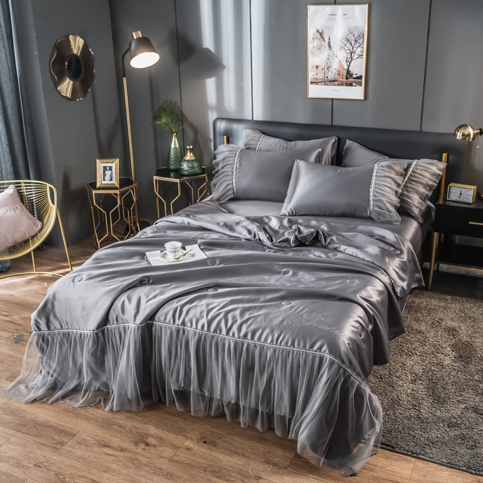 91家纺网 家纺一手货源 找家纺 丽莱美家纺 2026新款水洗冰丝蕾丝夏被  夏被三件套  夏被四件套 灰色