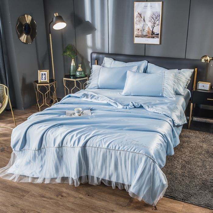 91家纺网 家纺一手货源 找家纺 丽莱美家纺 2026新款水洗冰丝蕾丝夏被  夏被三件套  夏被四件套 天蓝