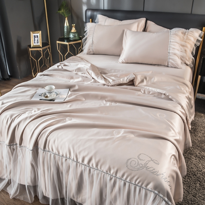 91家纺网 家纺一手货源 找家纺 丽莱美家纺 2026新款水洗冰丝蕾丝夏被  夏被三件套  夏被四件套 香槟金