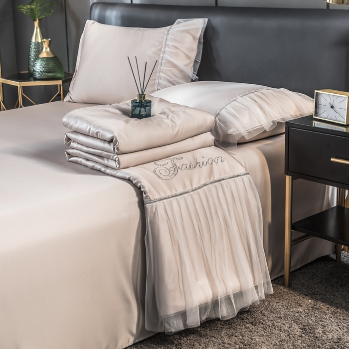 91家纺网 家纺一手货源 找家纺 丽莱美家纺 2026新款水洗冰丝蕾丝夏被  夏被三件套  夏被四件套 香槟金