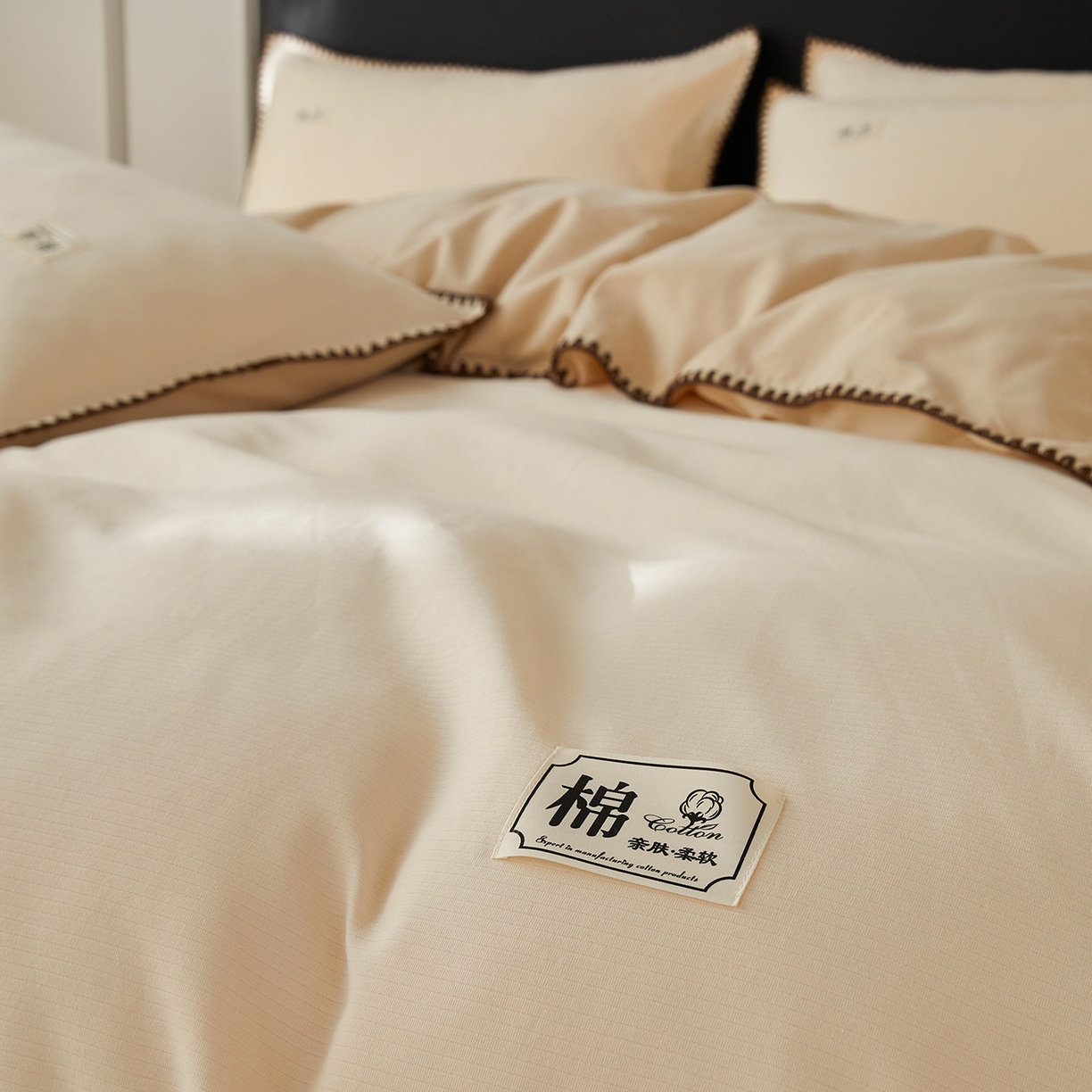 91家纺网 家纺一手货源 找家纺 （总）简宜家居（朝初家纺） 2025新款全棉厚织长绒棉立体提花磨毛贝壳边四件套