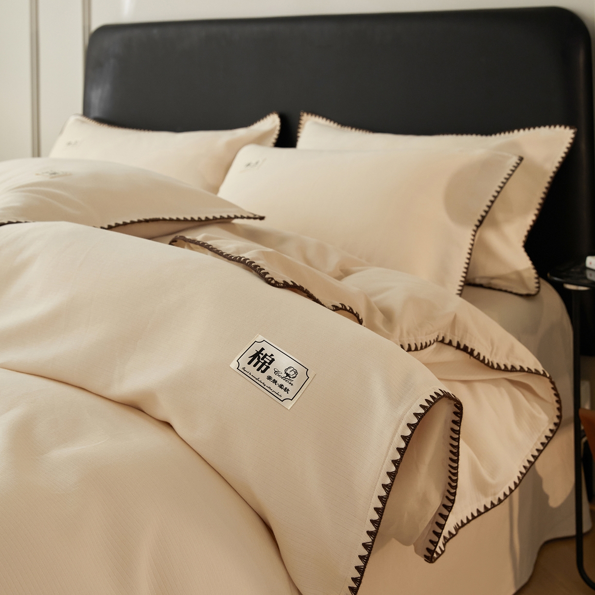 91家纺网 家纺一手货源 找家纺 （总）简宜家居（朝初家纺） 2025新款全棉厚织长绒棉立体提花磨毛贝壳边四件套