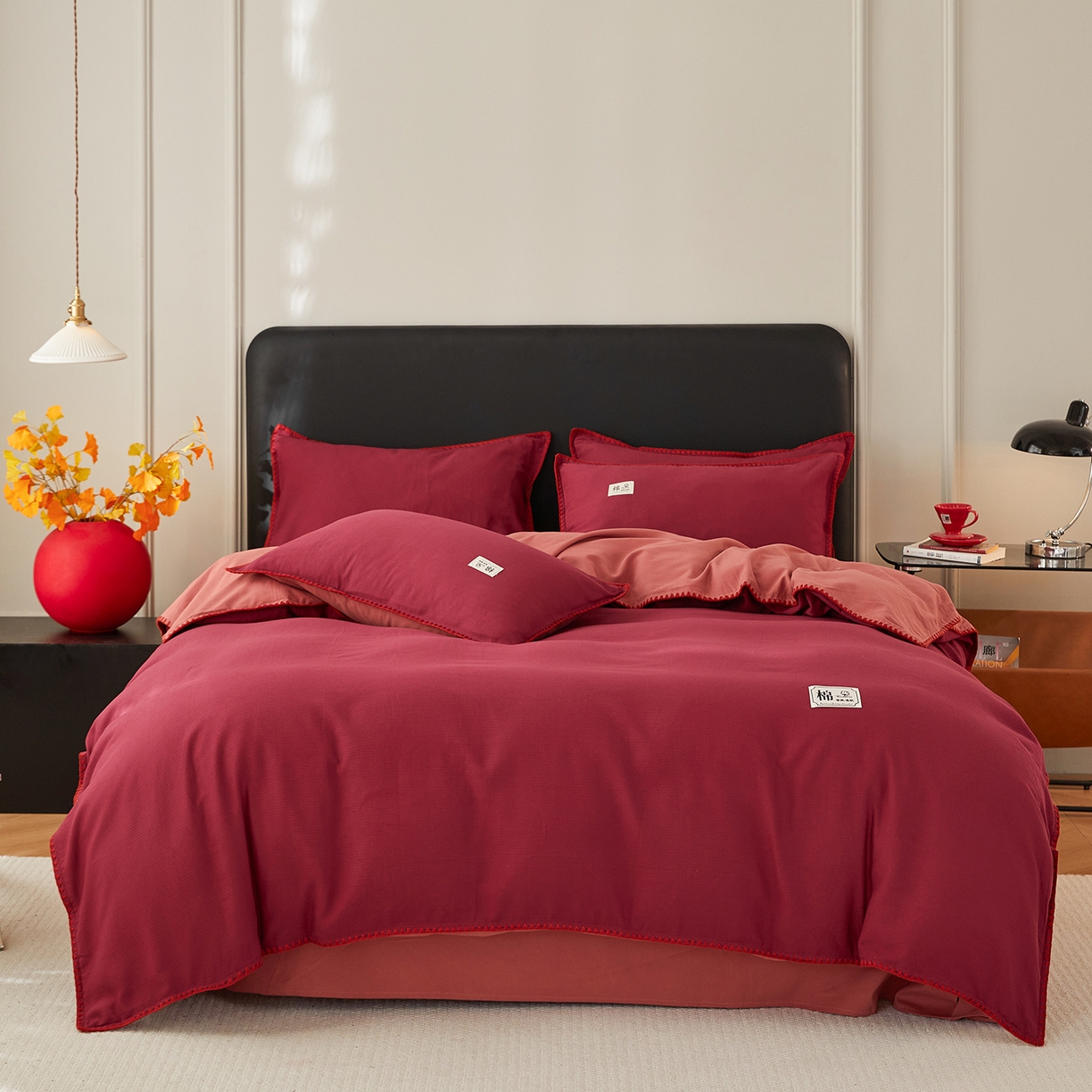 91家纺网 家纺一手货源 找家纺 简宜家居（朝初家纺） 2025新款全棉厚织长绒棉立体提花磨毛贝壳边四件套 酒红织缕