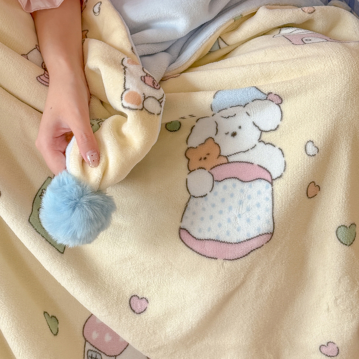 91家纺网 家纺一手货源 找家纺 罗亿家纺 2025新款高克重（200g）牛奶绒韩系毛球办公室盖毯多功能盖毯被套毛毯两用（小红书推荐) 奶黄汪汪