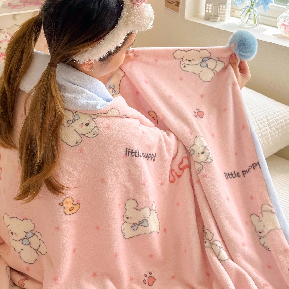 91家纺网 家纺一手货源 找家纺 罗亿家纺 2025新款高克重（200g）牛奶绒韩系毛球办公室盖毯多功能盖毯被套毛毯两用（小红书推荐) 狗gogo