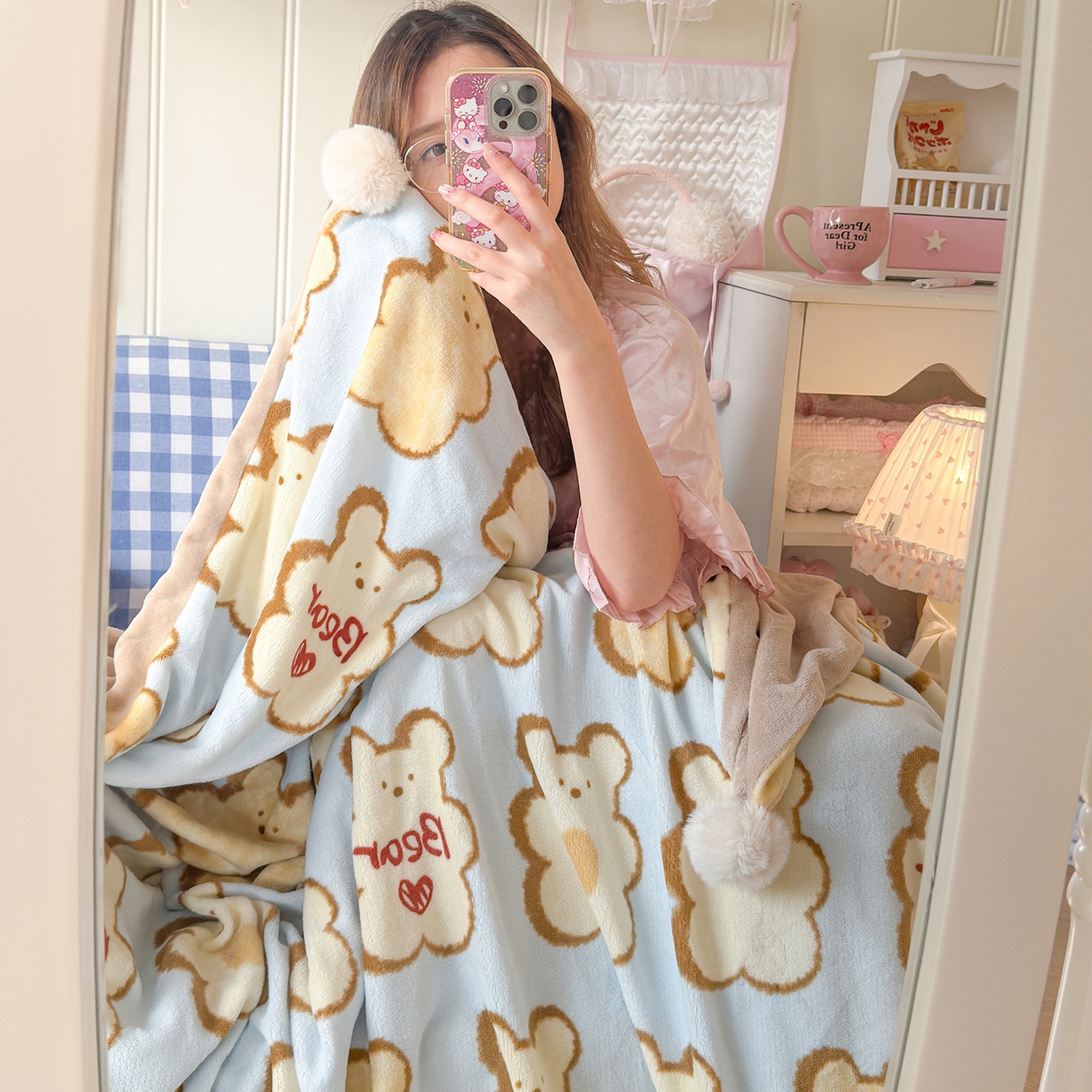 91家纺网 家纺一手货源 找家纺 罗亿家纺 2025新款高克重（200g）牛奶绒韩系毛球办公室盖毯多功能盖毯被套毛毯两用（小红书推荐) 饼干星人