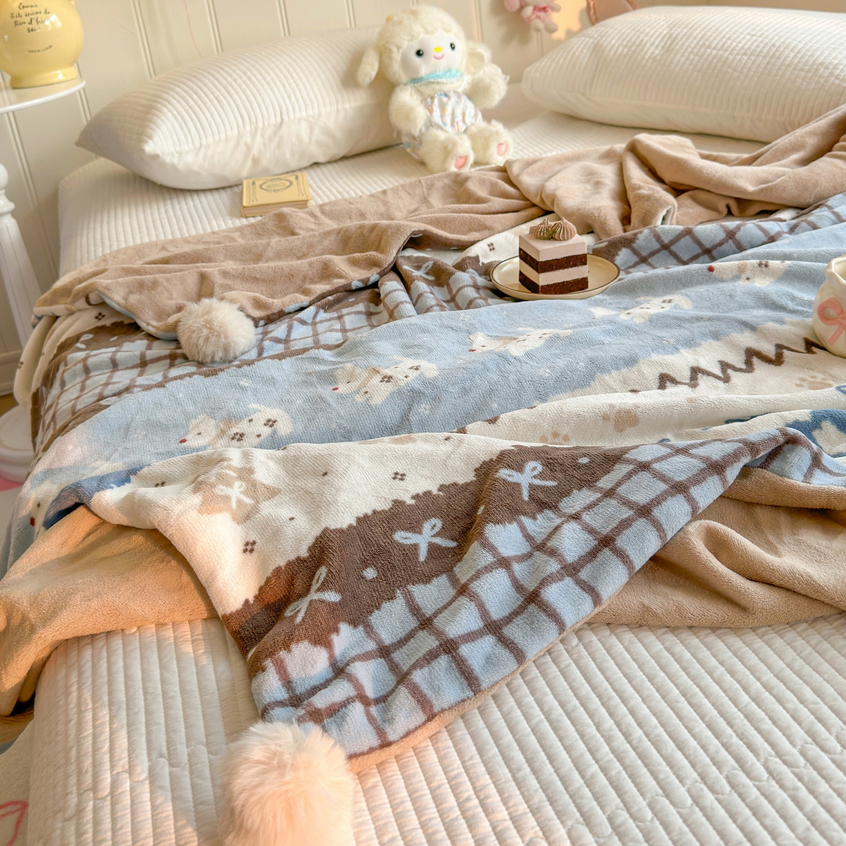 91家纺网 家纺一手货源 找家纺 罗亿家纺 2025新款高克重（200g）牛奶绒韩系毛球办公室盖毯多功能盖毯被套毛毯两用（小红书推荐) 阿奇