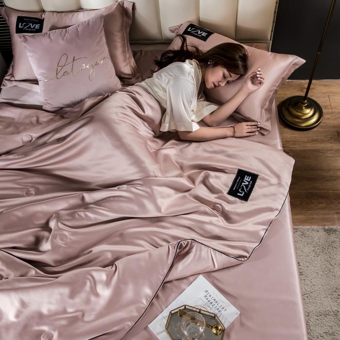 91家纺网 家纺一手货源 找家纺 丽莱美家纺 2025新款夏被  夏被三件套 夏被四件套 香槟