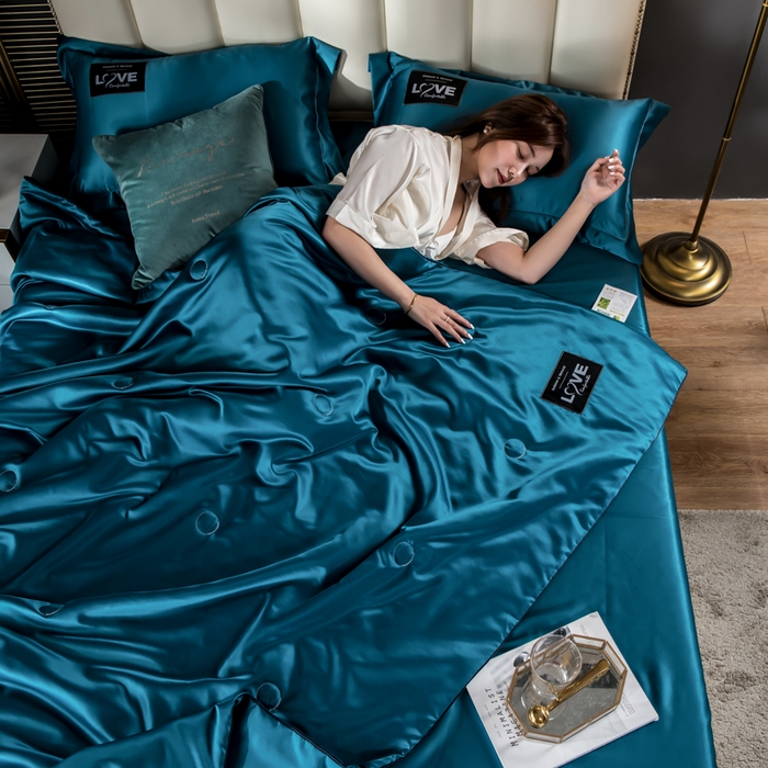 91家纺网 家纺一手货源 找家纺 丽莱美家纺 2025新款夏被  夏被三件套 夏被四件套 孔雀蓝