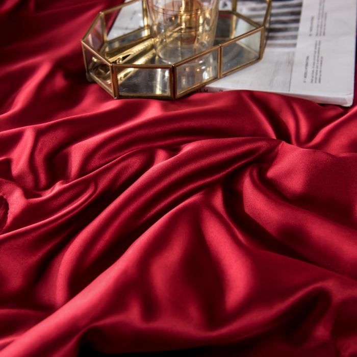 91家纺网 家纺一手货源 找家纺 丽莱美家纺 2025新款夏被  夏被三件套 夏被四件套 酒红