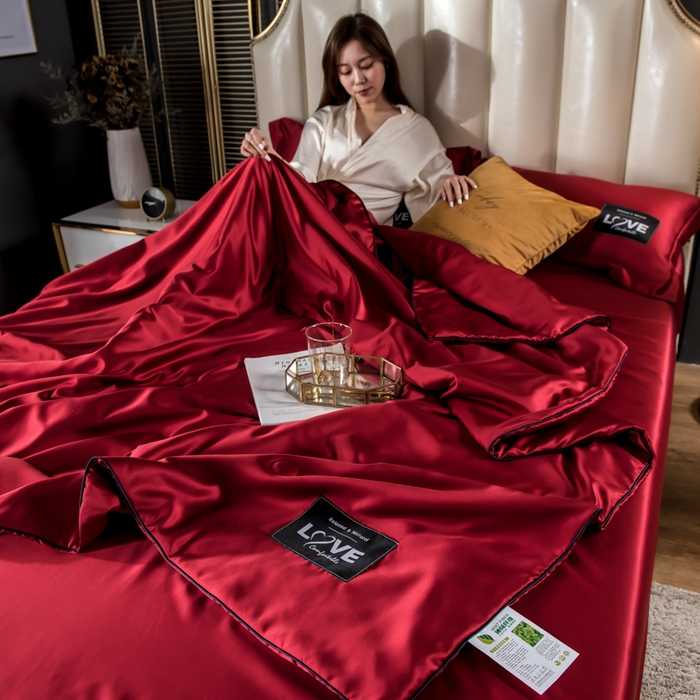 91家纺网 家纺一手货源 找家纺 丽莱美家纺 2025新款夏被  夏被三件套 夏被四件套 酒红