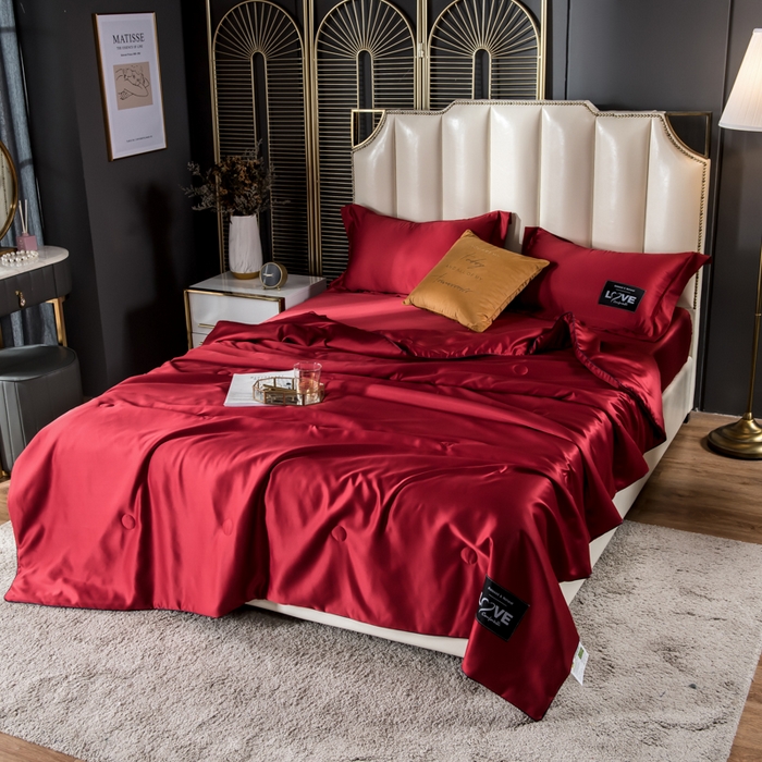 91家纺网 家纺一手货源 找家纺 丽莱美家纺 2025新款夏被  夏被三件套 夏被四件套 酒红