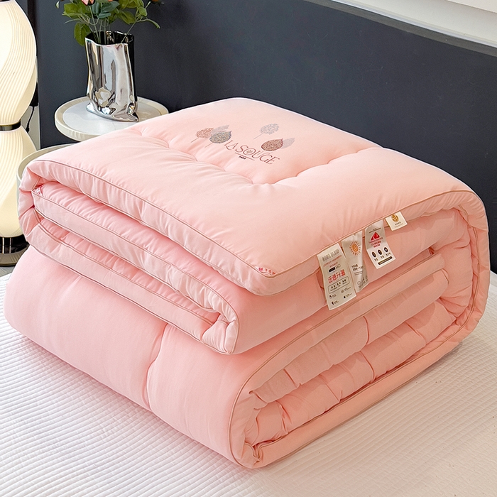 91家纺网 家纺一手货源 找家纺 （总）丽莱美家纺 2025新款牛奶棉新疆羽丝绵被被子被芯-云柔系列