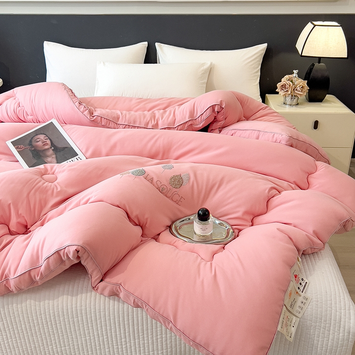 91家纺网 家纺一手货源 找家纺 丽莱美家纺 2026新款牛奶棉新疆羽丝绵被被子被芯-云柔系列 云柔-粉