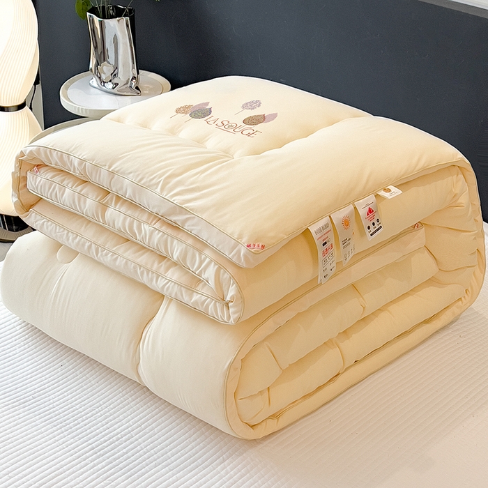 91家纺网 家纺一手货源 找家纺 （总）丽莱美家纺 2025新款牛奶棉新疆羽丝绵被被子被芯-云柔系列