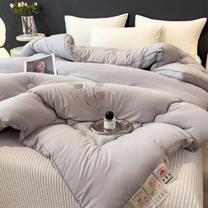 91家纺网 家纺一手货源 找家纺 丽莱美家纺 2026新款牛奶棉新疆羽丝绵被被子被芯-云柔系列 云柔-灰