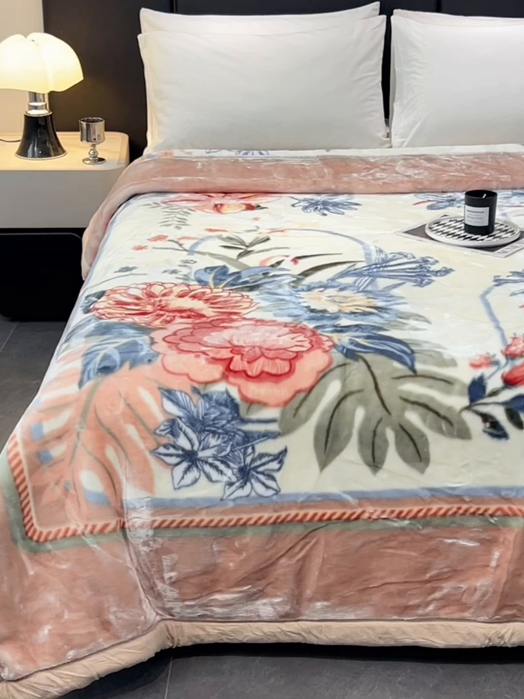 91家纺网 家纺一手货源 找家纺 （总）凯轩毛毯 2025新款加厚双层婚庆云毯  毛毯