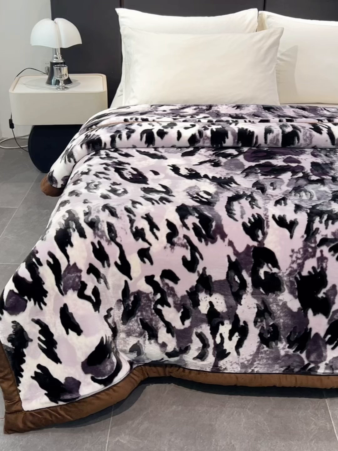 91家纺网 家纺一手货源 找家纺 （总）凯轩毛毯 2025新款加厚双层婚庆云毯  毛毯