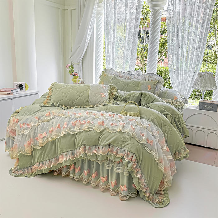 91家纺网 家纺一手货源 找家纺 虹星家纺 2025新款花边牛奶绒床裙四件套系列 蝶恋-抹茶绿