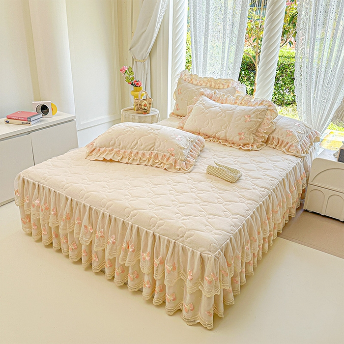 91家纺网 家纺一手货源 找家纺 虹星家纺 2025新款花边牛奶绒床裙四件套系列 蝶恋-奶茶色