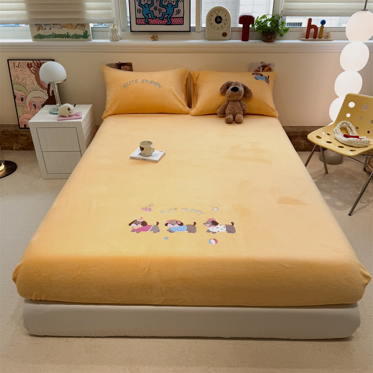 91家纺网 家纺一手货源 找家纺 （总）857家居 2025新款卡通牛奶绒刺绣床笠