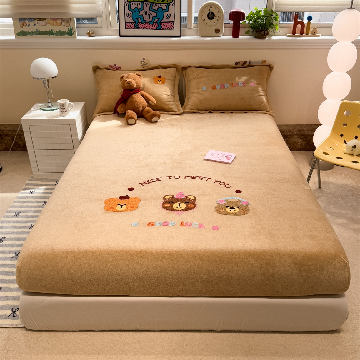 91家纺网 家纺一手货源 找家纺 （总）857家居 2025新款卡通牛奶绒刺绣床笠