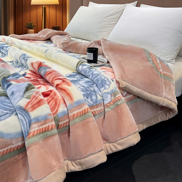 91家纺网 家纺一手货源 找家纺 凯轩毛毯 2025新款加厚双层婚庆云毯  毛毯 春意盎然